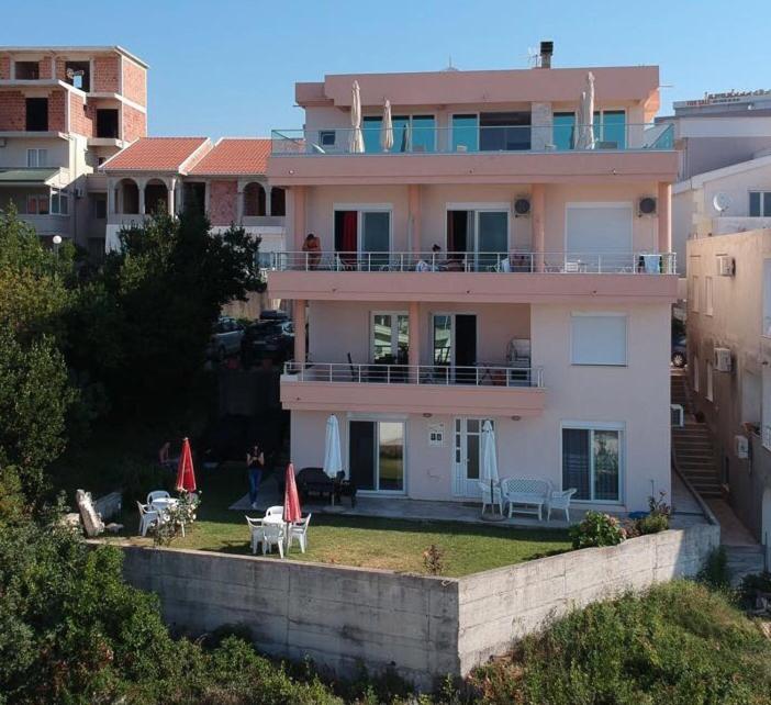 Casa Hena Hotell Ulcinj Exteriör bild