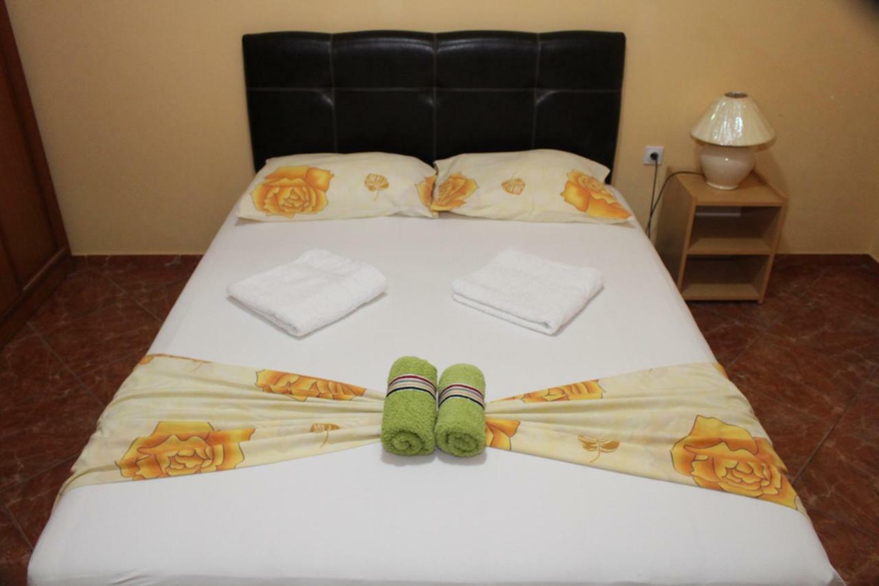Casa Hena Hotell Ulcinj Exteriör bild